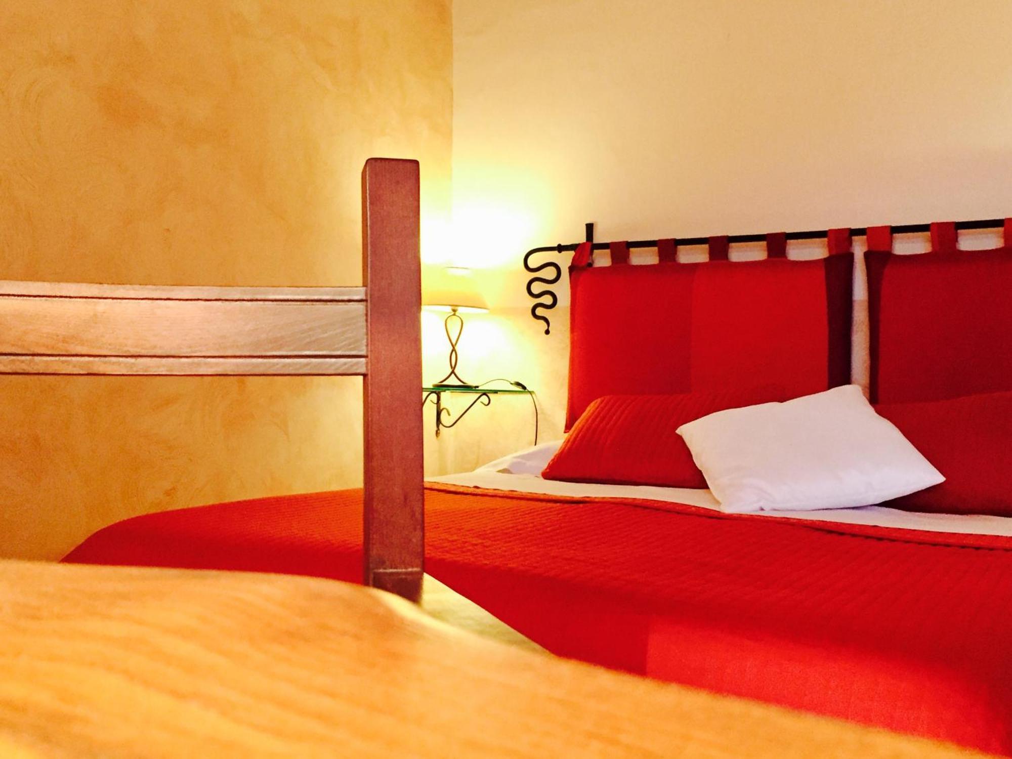 Agriturismo & Cantina Tenuta Casteani Ribolla Номер фото