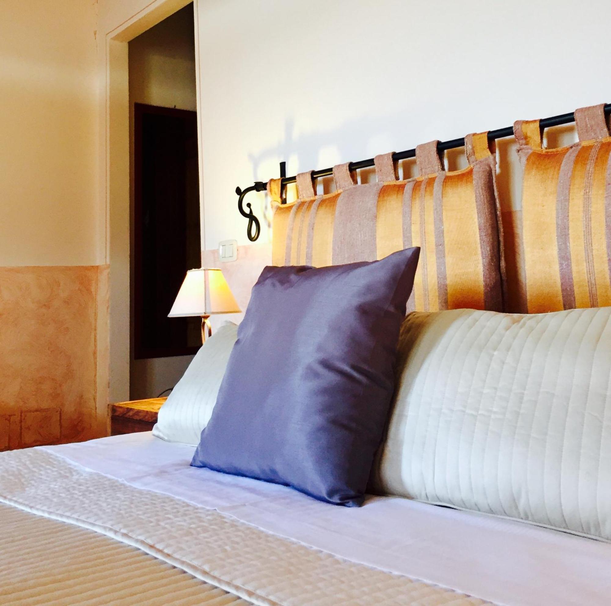 Agriturismo & Cantina Tenuta Casteani Ribolla Номер фото
